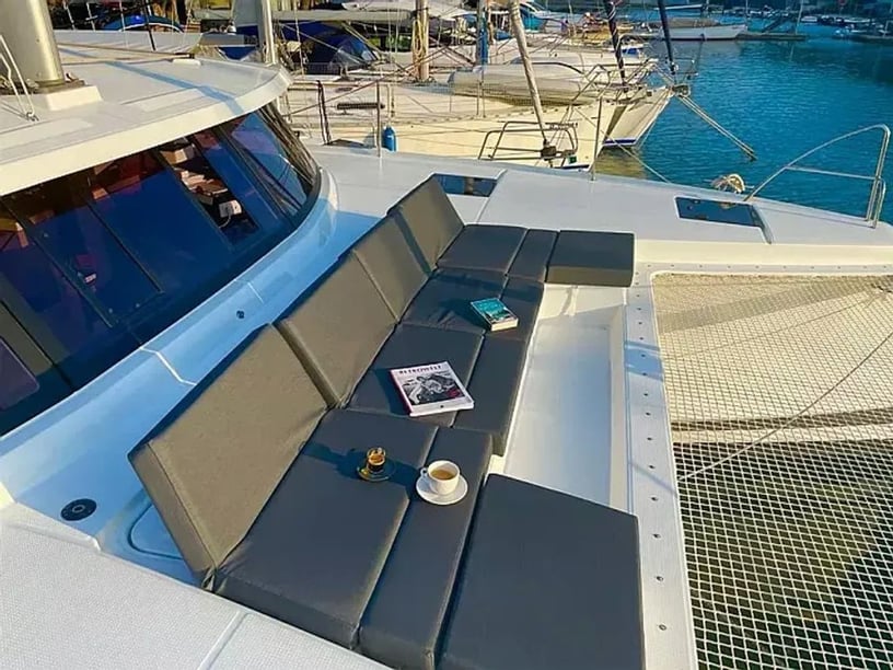 Primošten Catamaran Cabine 4  Couchettes 10  Invités 10  12.58 m Numéro de l'annonce: #28633 4