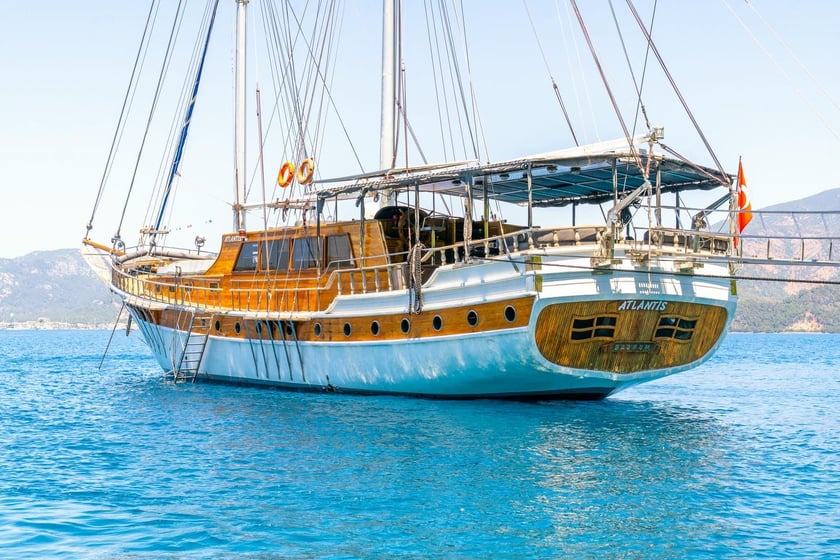 Corfú Goleta Cabina 10  20  literas 20  invitados 28 m Número de anuncio: #28641 4