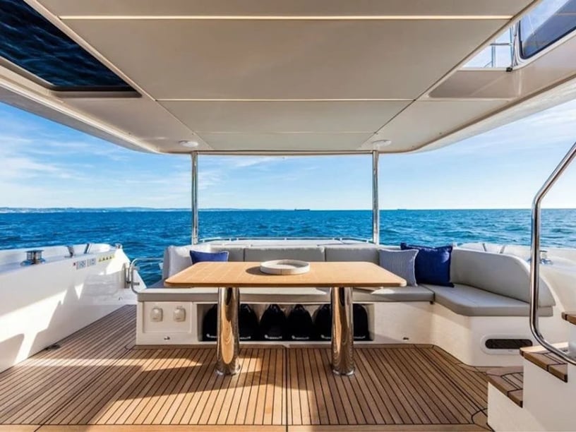 Seget Donji Motor Yacht 4 cabin 7 berths 7 guests 15.2 m Listing Number: #28652 5