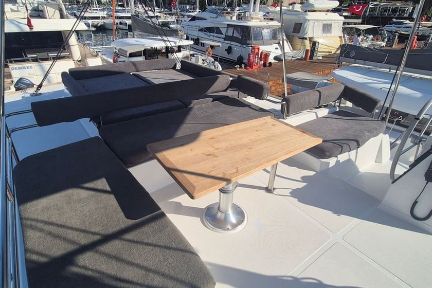 Fethiye Katamaran 5 kabin Konaklama 9 kişi Seyir 9 kişi 14.28 m İlan No: #28658 2