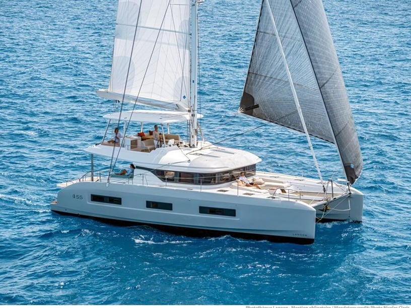 Castellammare del Golfo Catamaran 4 cabin 8 berths 8 guests 16.9 m Listing Number: #28673