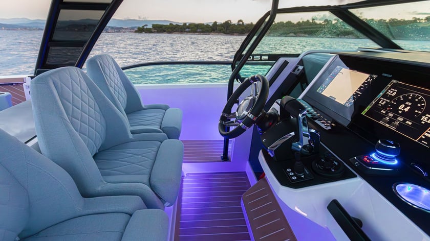 Trogir Motoscafo cabina 1  cuccette 2  10  ospiti 10.28 m Numero dell'inserzione: #28681 5