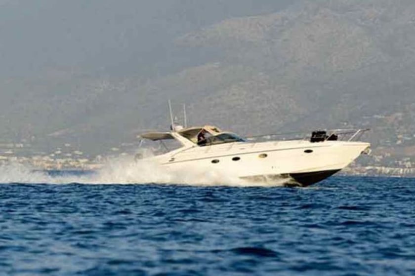 Göcek Motoryat 2 kabin Konaklama 4 kişi Seyir 4 kişi 45 ft İlan No: #28700 2