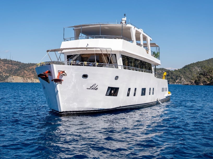 Fethiye Motorjacht Cabine 5  12  slaapplaatsen 12  gasten 26 m Lijstnummer: #28706