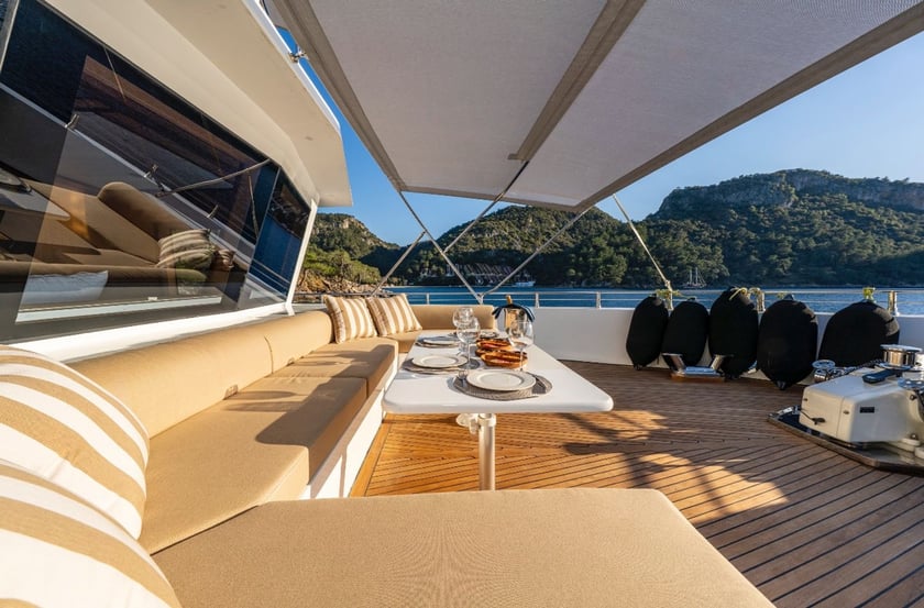 Fethiye Motorjacht Cabine 5  12  slaapplaatsen 12  gasten 26 m Lijstnummer: #28706 3