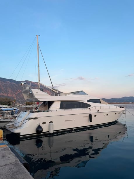 Kalamata Yacht a motore cabina 4  cuccette 10  25  ospiti 22.4 m Numero dell'inserzione: #28744 4