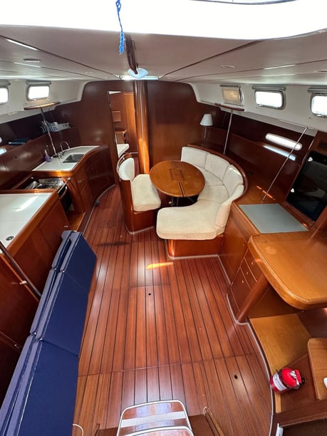 Didim Velero Cabina 3  6  literas 6  invitados 15 m Número de anuncio: #28748 5