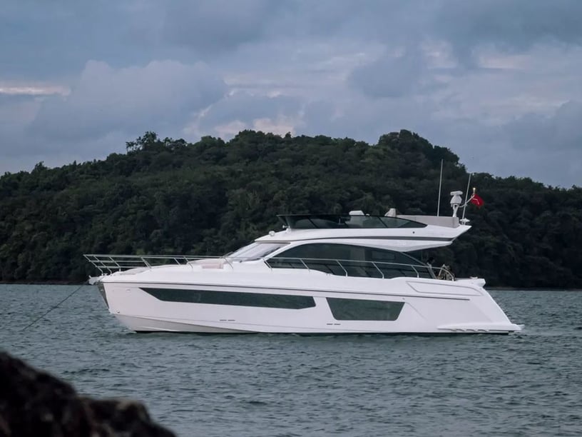 Trogir Motor Yacht 3 cabin 6 berths 6 guests 16.78 m Listing Number: #28753