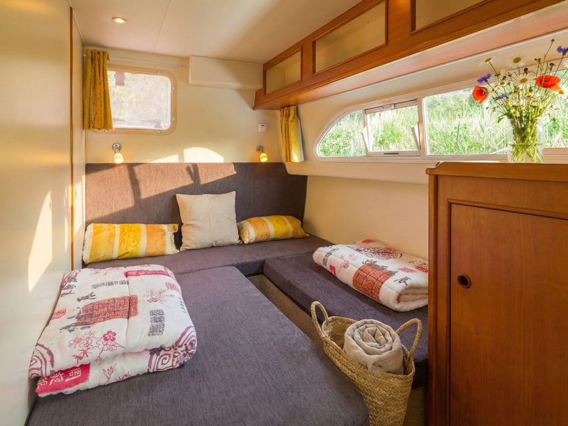 Argens-Minervois Motorboot Cabine 3  6  slaapplaatsen 6  gasten 12.95 m Lijstnummer: #28768 2