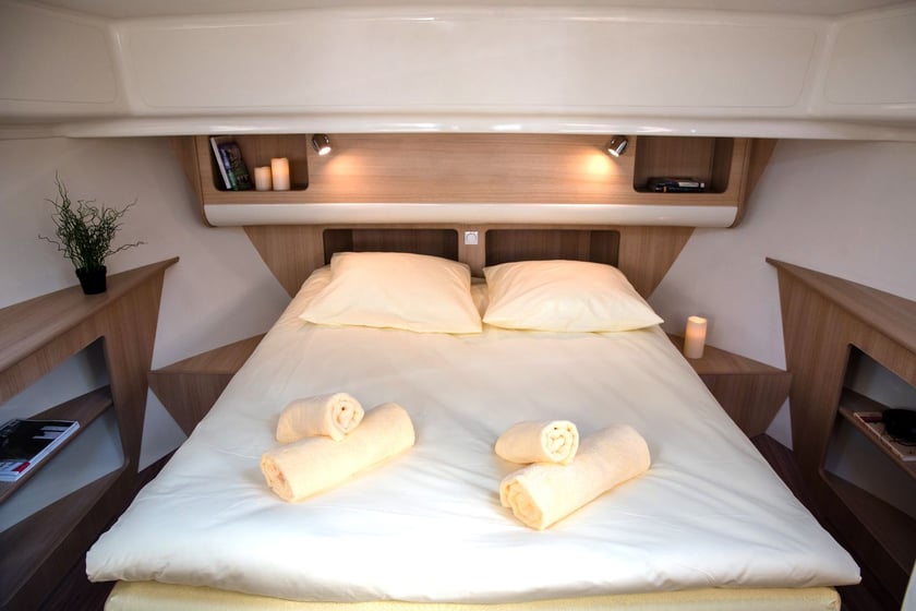 Bellanaleck Bateau à moteur Cabine 3  Couchettes 8  Invités 8  13.5 m Numéro de l'annonce: #28771 5