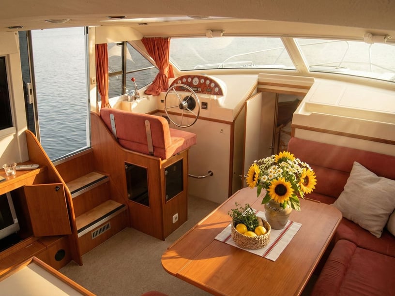 Fürstenberg Motorboot Cabine 2  4  slaapplaatsen 4  gasten 12.95 m Lijstnummer: #29092 2