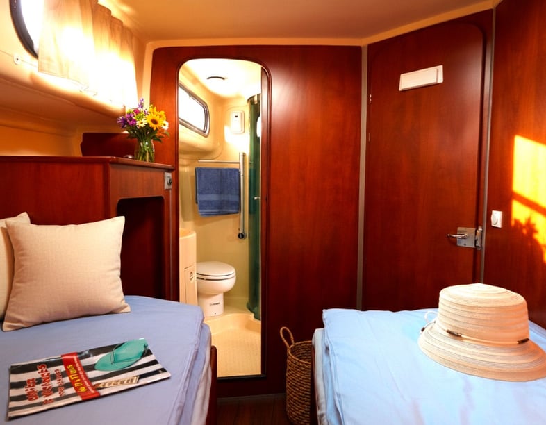 Avignonet-Lauragais Motorboat 4 cabin 10 berths 10 guests 13.5 m Listing Number: #29206 4