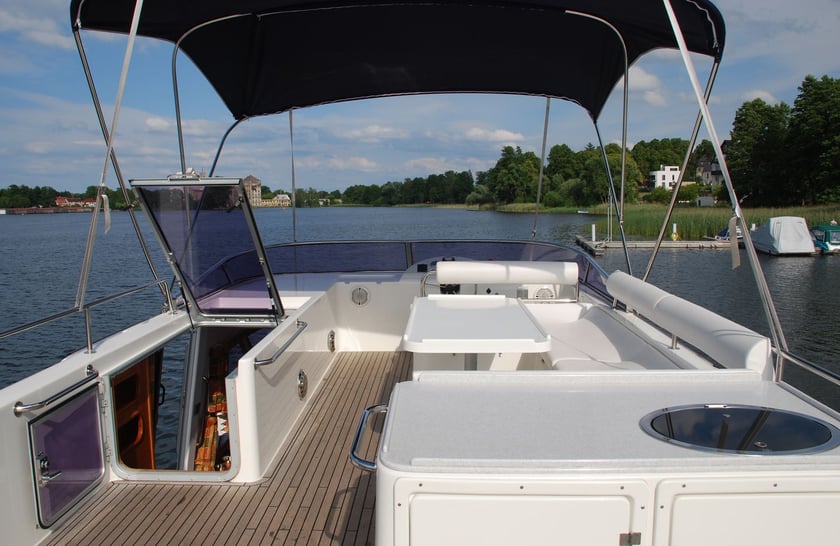 Fürstenberg Motorboat 3 cabin 6 berths 6 guests 14 m Listing Number: #29237 3