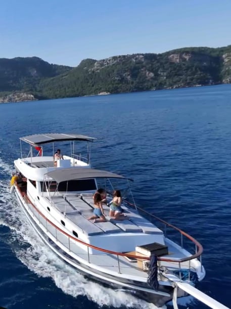 Marmaris Yate a motor Cabina 3  6  literas 6  invitados 15 m Número de anuncio: #29344 3