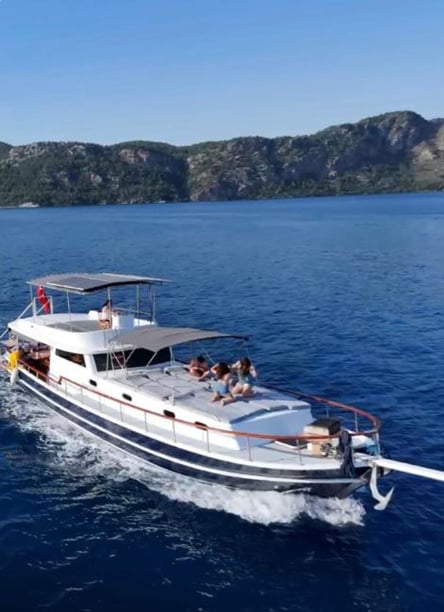 Marmaris Yate a motor Cabina 3  6  literas 6  invitados 15 m Número de anuncio: #29344 2