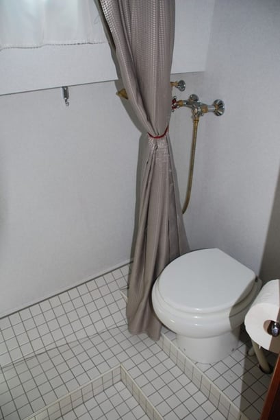 Savoyeux Sürat Teknesi 2 kabin Konaklama 5 kişi Seyir 5 kişi 10.1 m İlan No: #29350 4