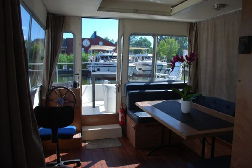 Savoyeux Sürat Teknesi 2 kabin Konaklama 4 kişi Seyir 7 kişi 11.5 m İlan No: #29351 5