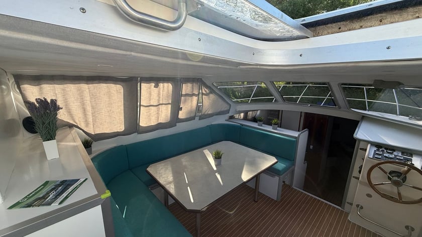 Mittersheim Sürat Teknesi 4 kabin Konaklama 10 kişi Seyir 12 kişi 12.93 m İlan No: #29355 4