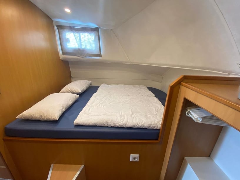 Sürat Teknesi 2 kabin Konaklama 6 kişi Seyir 6 kişi 10.5 m İlan No: #29356 5