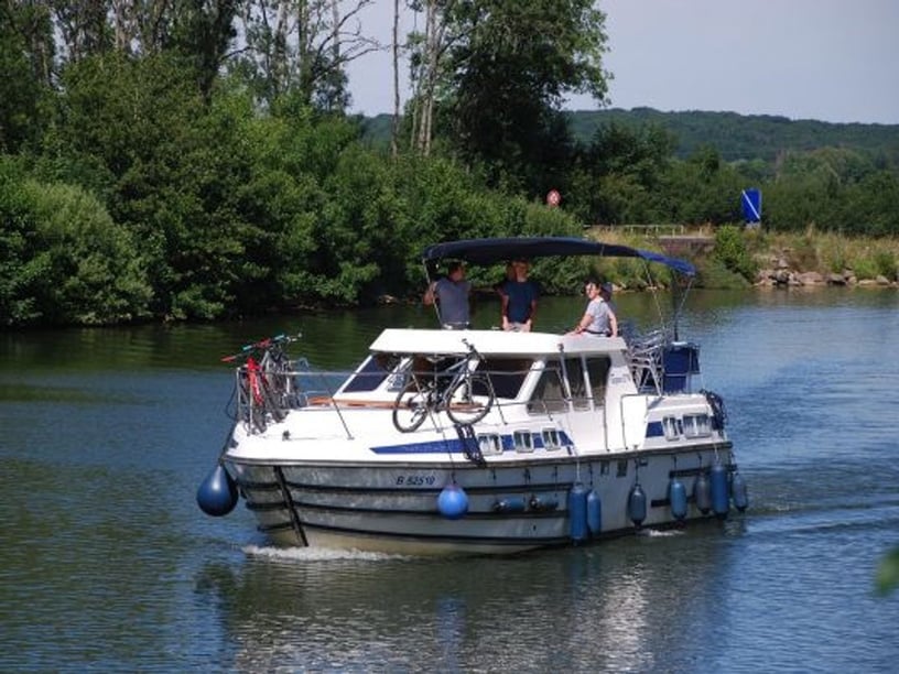 Savoyeux Sürat Teknesi 3 kabin Konaklama 7 kişi Seyir 9 kişi 11.06 m İlan No: #29362