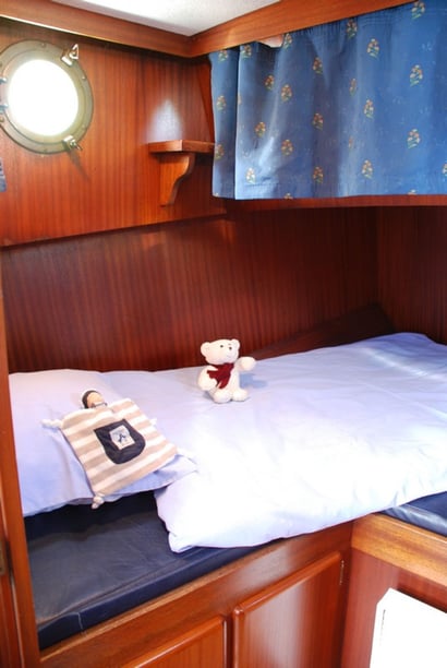 Savoyeux Sürat Teknesi 2 kabin Konaklama 4 kişi Seyir 6 kişi 10.3 m İlan No: #29363 3