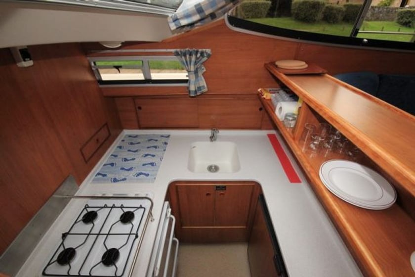 Savoyeux Sürat Teknesi 2 kabin Konaklama 4 kişi Seyir 4 kişi 10.65 m İlan No: #29365 4