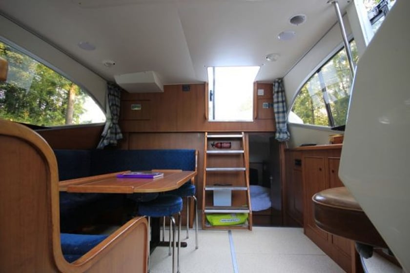 Savoyeux Sürat Teknesi 2 kabin Konaklama 4 kişi Seyir 4 kişi 10.65 m İlan No: #29365 5