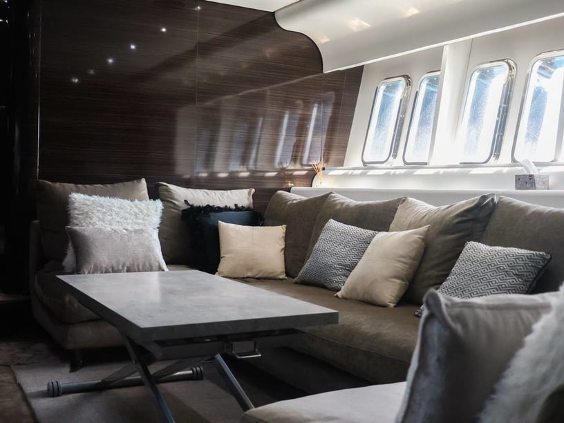 Cannes Motorjacht Cabine 4  10  slaapplaatsen 12  gasten 26.88 m Lijstnummer: #29374 2