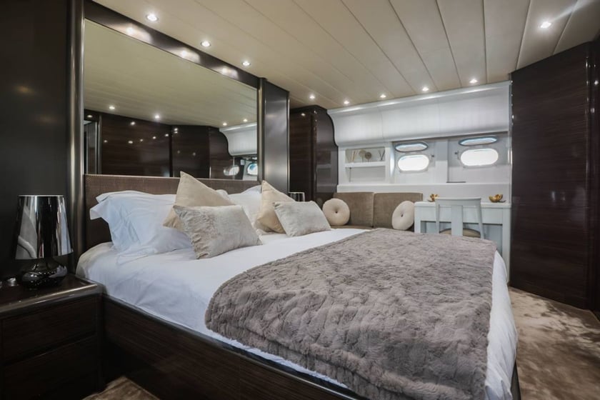 Cannes Motor Yacht 4 cabin 10 berths 12 guests 26.88 m Listing Number: #29374 4