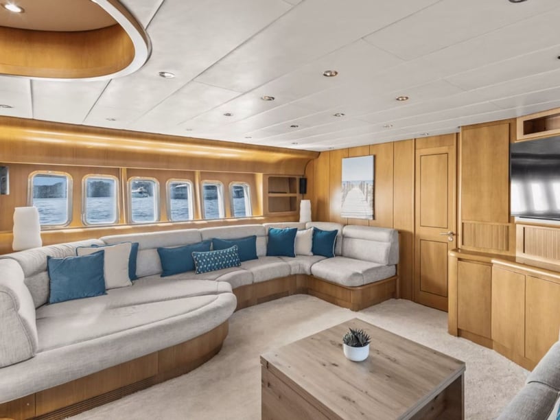 Grimaud Motorjacht Cabine 3  6  slaapplaatsen 12  gasten 26.88 m Lijstnummer: #29375 2