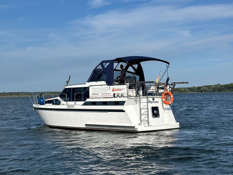 Untergöhren Motorjacht Cabine 2  4  slaapplaatsen 6  gasten 11 m Lijstnummer: #29393