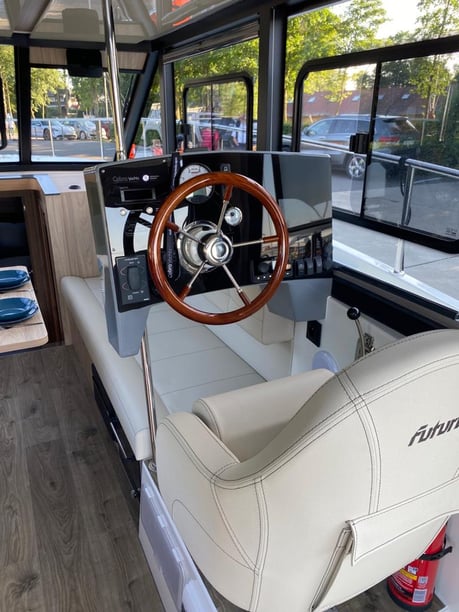 Untergöhren Motorjacht Cabine 3  6  slaapplaatsen 10  gasten 11.4 m Lijstnummer: #29394 5