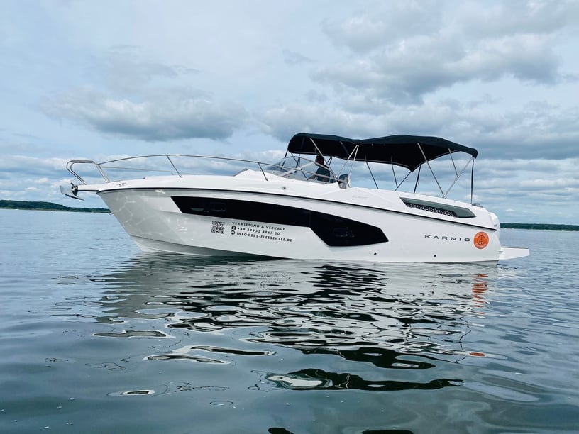 Untergöhren Motorboat 2 cabin 4 berths 10 guests 9.2 m Listing Number: #29396