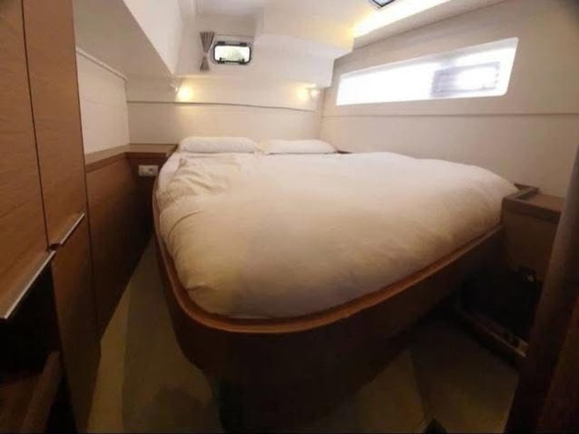 Palau Catamaran 4 cabin 10 berths 10 guests 11.74 m Listing Number: #29401 3