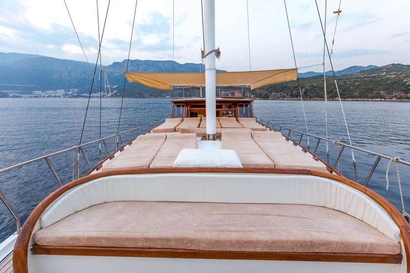 Demre Gulet Cabine 4  8  slaapplaatsen 8  gasten 17 m Lijstnummer: #29409 3