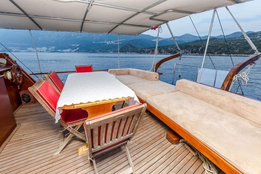 Demre Gulet Cabine 4  8  slaapplaatsen 8  gasten 17 m Lijstnummer: #29409 4