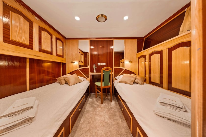 Rijeka Motor Yacht 6 cabin 12 berths 12 guests 25.5 m Listing Number: #29413 4