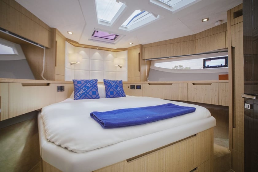 Phuket Yate a motor Cabina 3  6  literas 6  invitados 16.2 m Número de anuncio: #29416 4