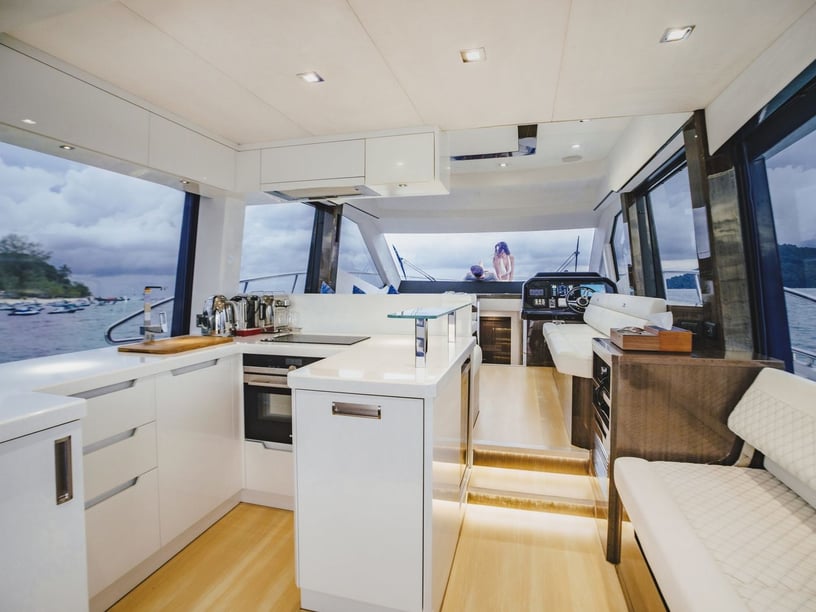 Phuket Yate a motor Cabina 3  6  literas 6  invitados 16.2 m Número de anuncio: #29416 2