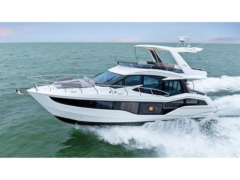 Phuket Yate a motor Cabina 3  6  literas 6  invitados 16.2 m Número de anuncio: #29416