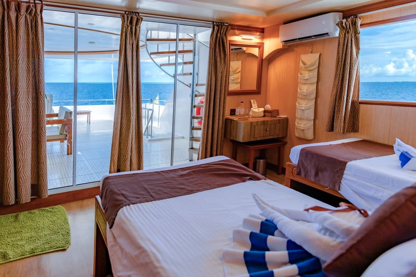 Hulhumale Motoryat 11 kabin Konaklama 25 kişi Seyir 25 kişi 36 m İlan No: #29420 3