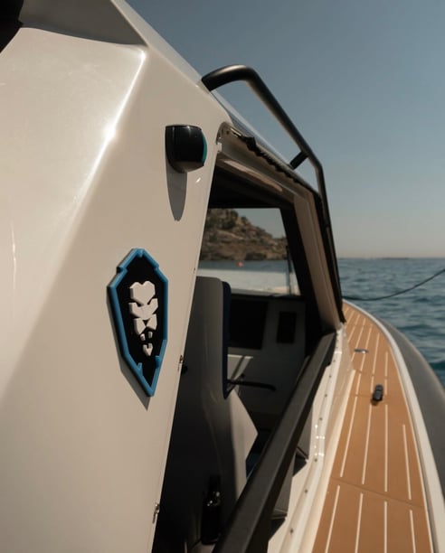 Mykonos Motorboot 1 Kabine 2 Liegeplätze 9 Gäste 35 ft Nummer des Inserats: #29423 4