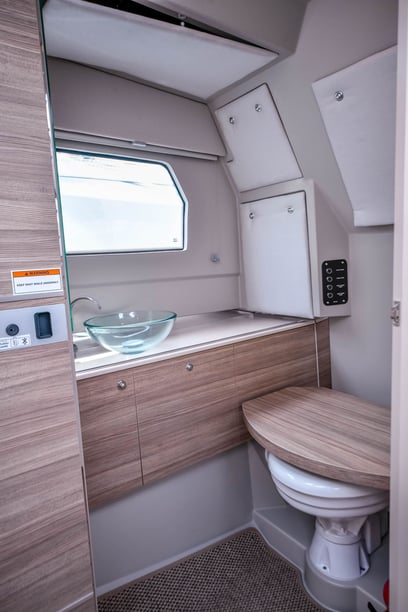 Sitges - Barcelone Bateau à moteur Cabine 1  Couchettes 2  Invités 8  10.28 m Numéro de l'annonce: #29428 4