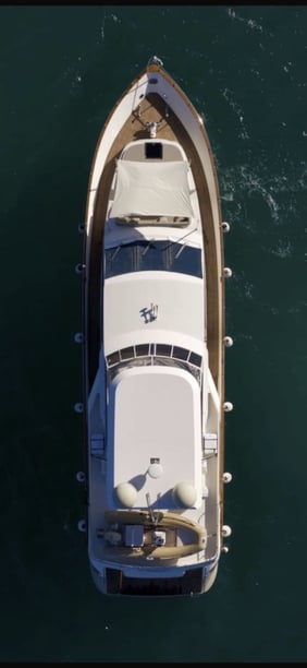 Salerno Yate a motor Cabina 4  8  literas 40  invitados 24 m Número de anuncio: #29448