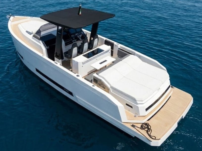 Pozzuoli Motorboat 2 cabin 4 berths 12 guests 11.5 m Listing Number: #29450