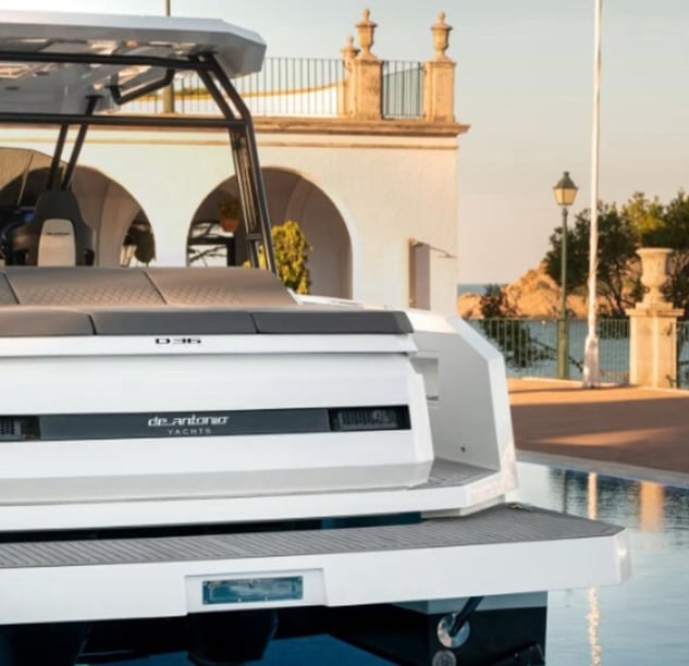 Pozzuoli Motorboat 2 cabin 4 berths 12 guests 11.5 m Listing Number: #29450 5