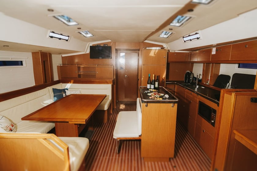 Santa Cruz de Tenerife Sailboat 4 cabin 10 berths 12 guests 16.75 m Listing Number: #29456 4
