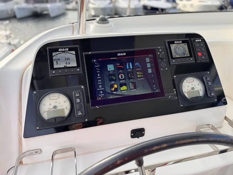 Pescara Catamarán Cabina 5  9  literas 12  invitados 12.94 m Número de anuncio: #29464 4