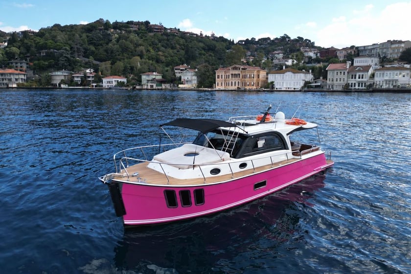 Bebek Motorjacht   8  gasten 12 m Lijstnummer: #29465