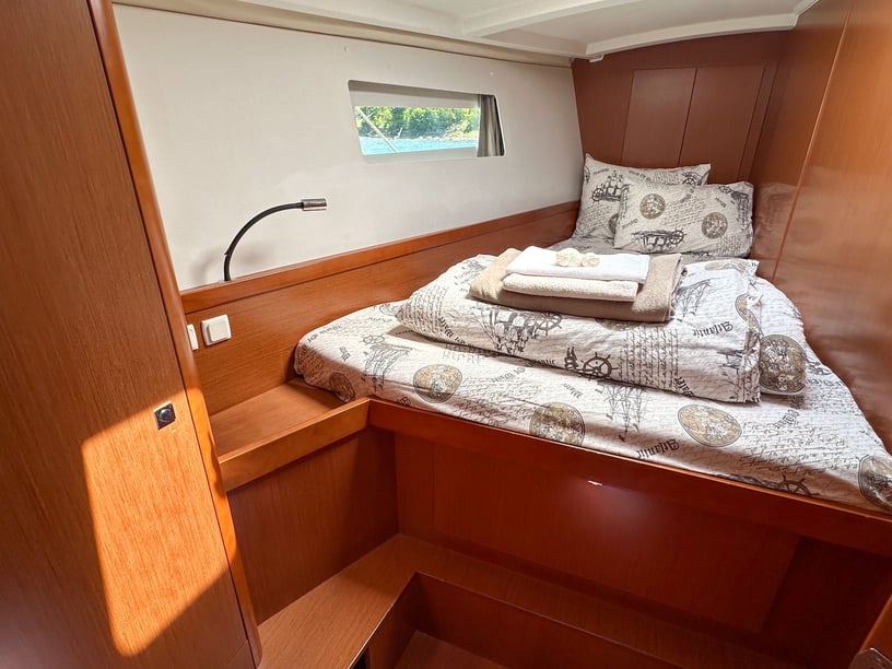 Mrcevac Velero Cabina 4  8  literas 8  invitados 13.85 m Número de anuncio: #29484 5